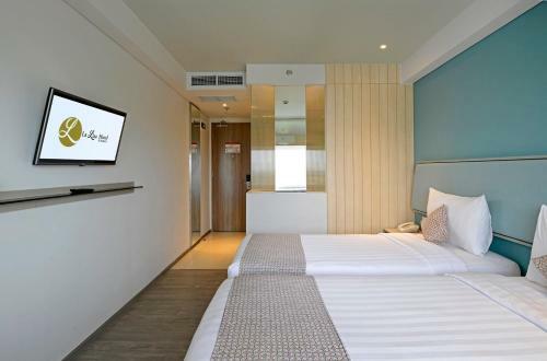 Hotel Ayola La Lisa Surabaya