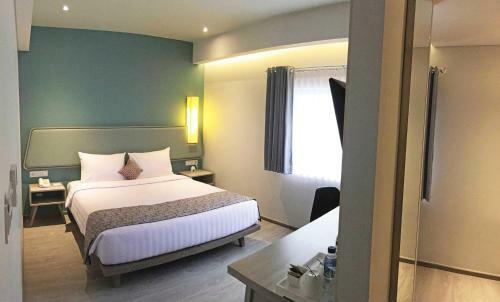Hotel Ayola La Lisa Surabaya