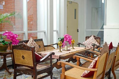 Hotel Ayola La Lisa Surabaya