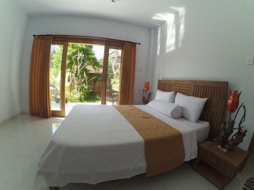 Hostal Sun House