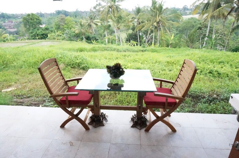 Lebah Villa
