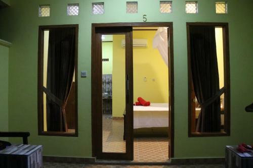 Hotel Matahari Bungalow 3