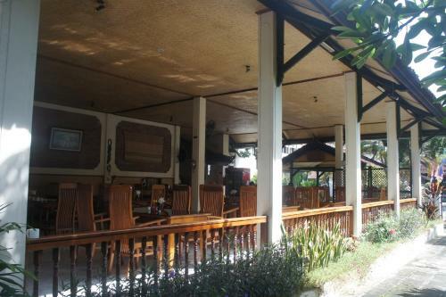 Hotel Batu Bolong Cottages