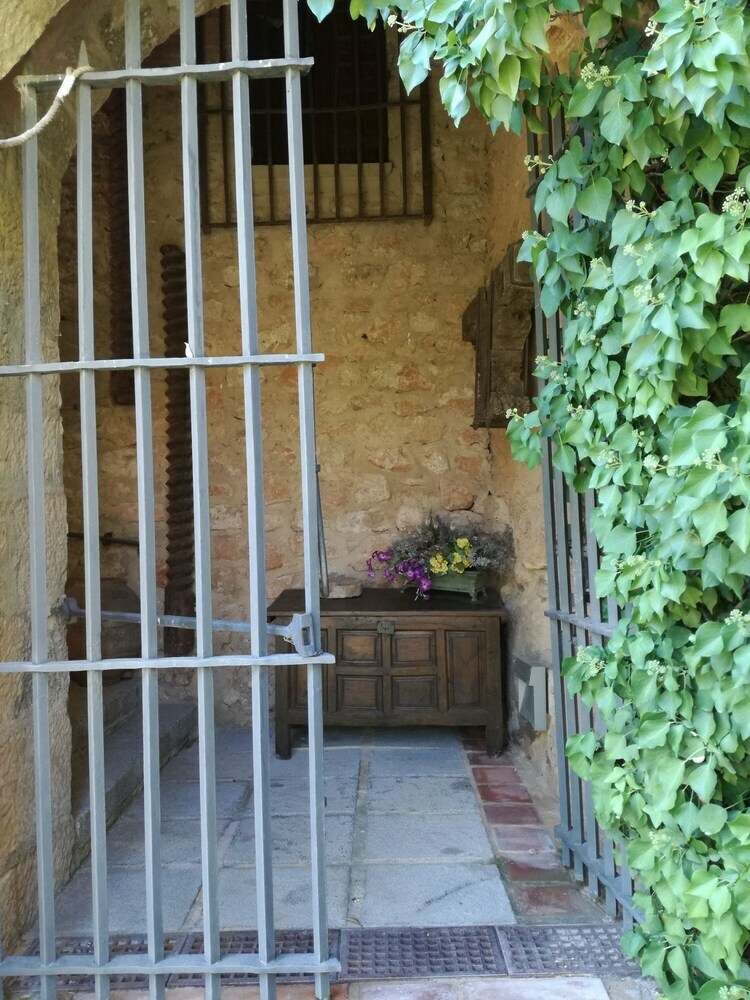 Hotel Castillo De Soma�n