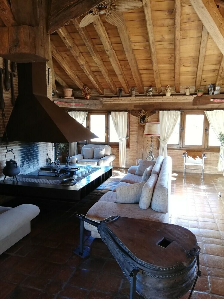 Hotel Castillo De Soma�n