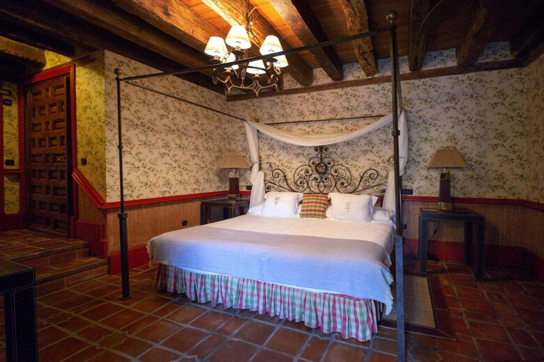 Hotel Castillo De Soma�n