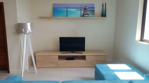 Flic En Flac Beach Apartment