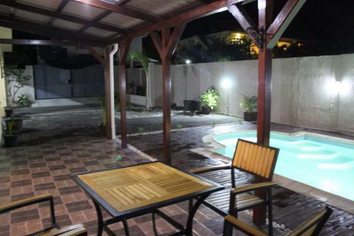 Villa Avenue Jasmine