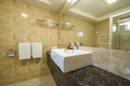 Apartamentos Moana Sands Beachfront Villas
