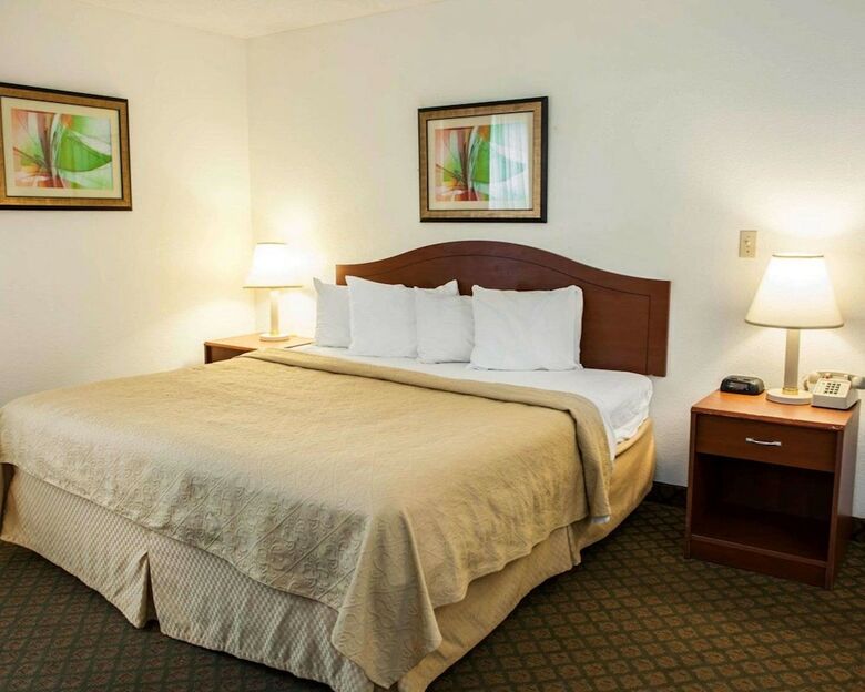 Hotel Quality Inn & Suites