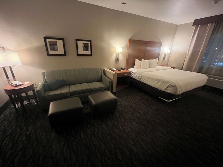 Hotel Comfort Inn & Suites