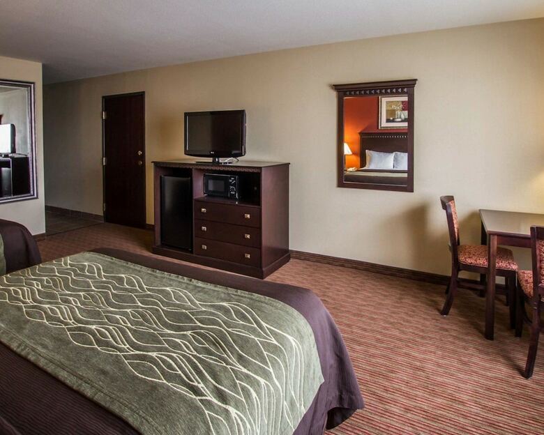 Hotel Comfort Inn West
