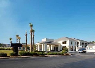 Hotel Comfort Inn & Suites