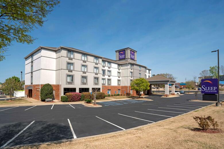 Hotel Sleep Inn & Suites