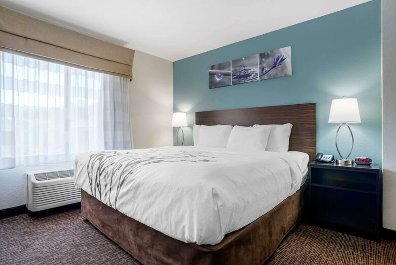 Hotel Sleep Inn & Suites
