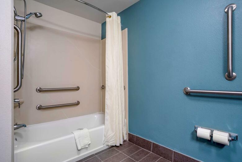 Hotel Sleep Inn & Suites