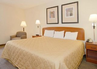 Hotel Sleep Inn & Suites