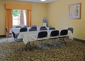 Hotel Comfort Suites