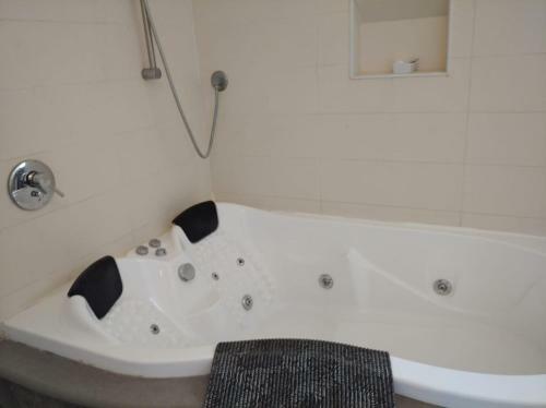 Hostal Arbelit Lodge