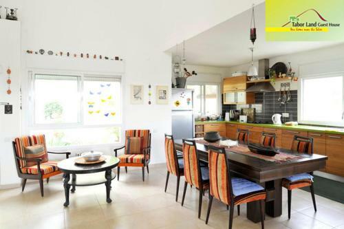 Hostal Tabor Land Guest House
