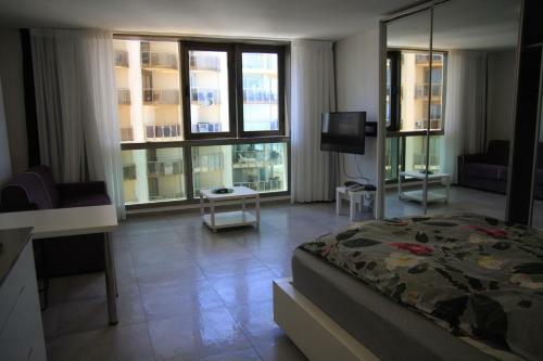 Luxury Sea View Apartment In Hotel Daniel