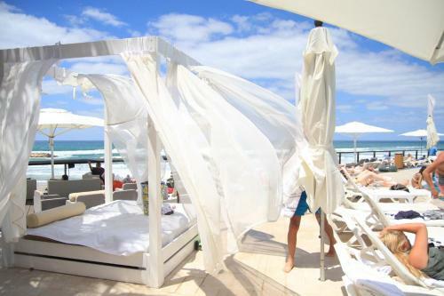 Luxury Sea View Apartment In Hotel Daniel