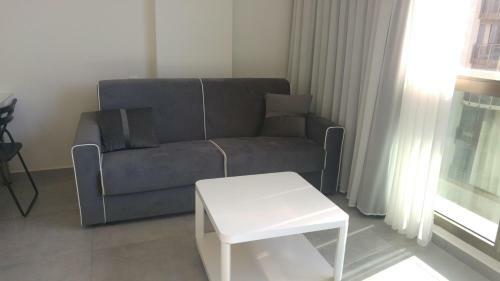Luxury Sea View Apartment In Hotel Daniel