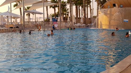 Luxury Sea View Apartment In Hotel Daniel