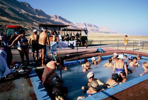 Lodge Belfer's Dead Sea Cabins