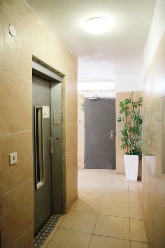 Gk Apartment Ben Gurion St.