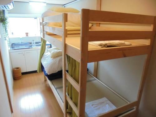Hostal Kitsune Shippo Osaka