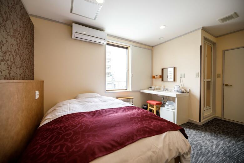 Kanazawa Station Hotel