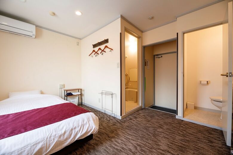 Kanazawa Station Hotel
