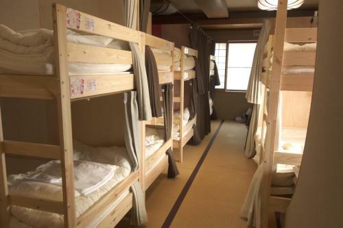 Hostal Osaka Guesthouse Sakura