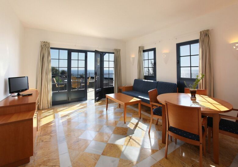 Hotel VIK Club Coral Beach