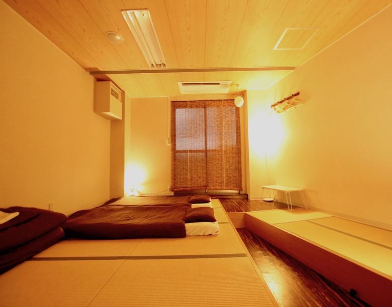 Hostal Osaka Guesthouse Nest