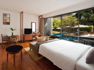 Hotel Woodlands Suites