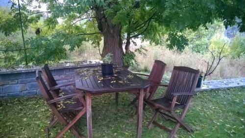 Apartamentos Tur�sticos La Faiada