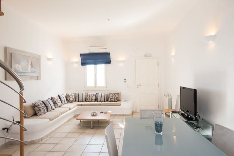 Hotel Nireas Villa