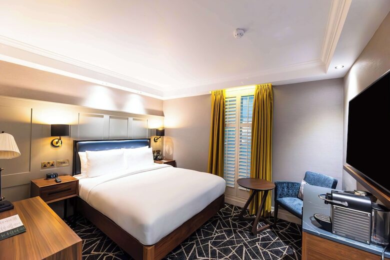 100 Queens Gate Hotel, Curio Collection By Hilton