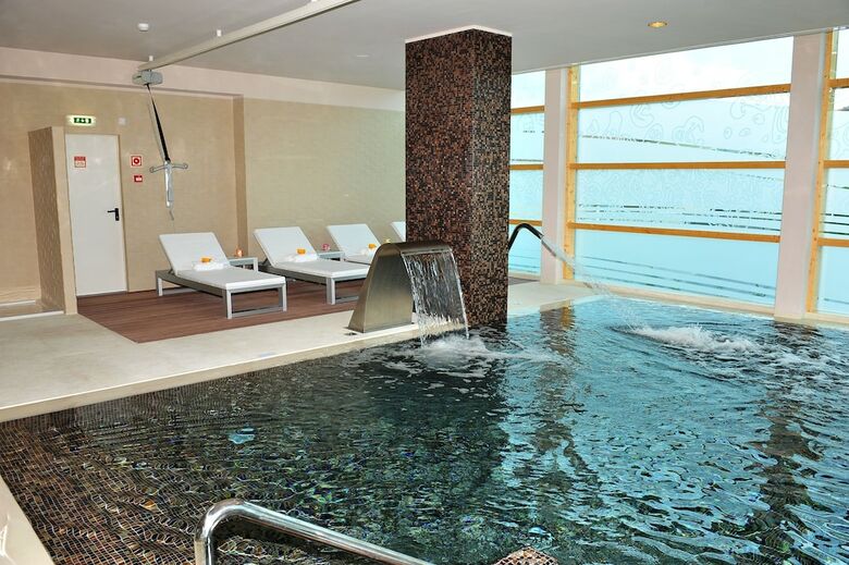 Axis Porto Business & Spa Hotel