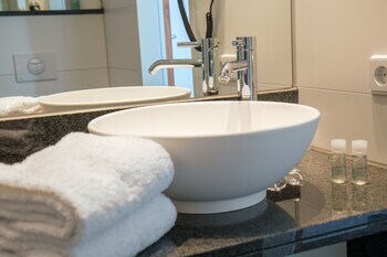 Hotel Motel One Stuttgart-bad Cannstatt
