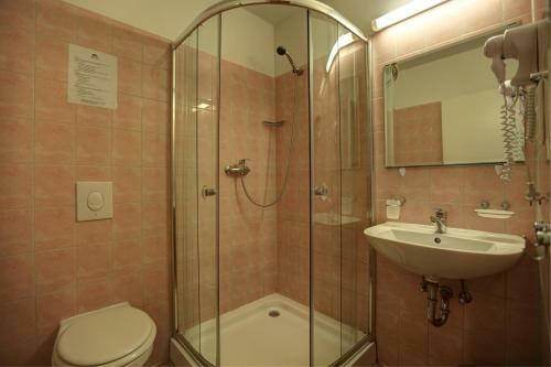 Hotel Pension Bernstein Am Kurf�rstendamm