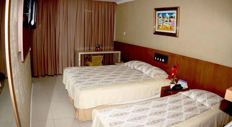 Hotel Amuarama