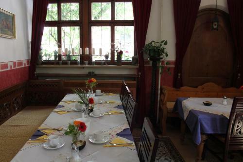 Kreuzerhof Hotel Garni