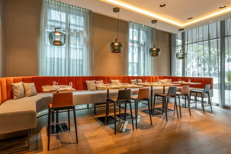 Hotel Courtyard By Marriott Cologne
