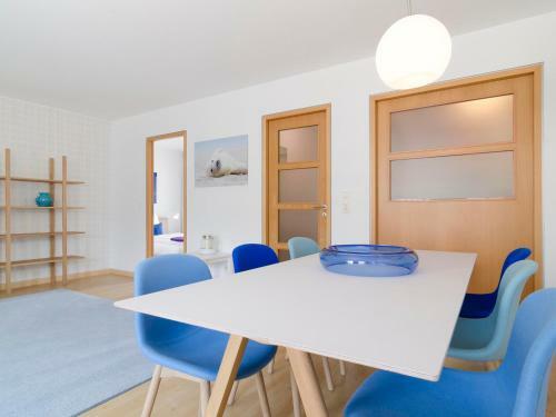 Atoll Apartments