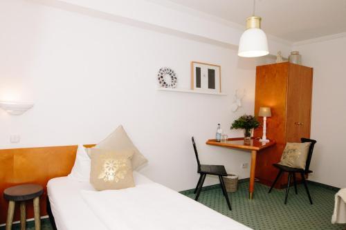 Hostal Auerstein D�pendance (ehemals Hotel Etab Am Klinikum)