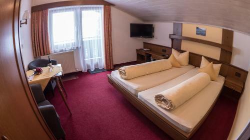 Hostal Apart-pension Haus Arina