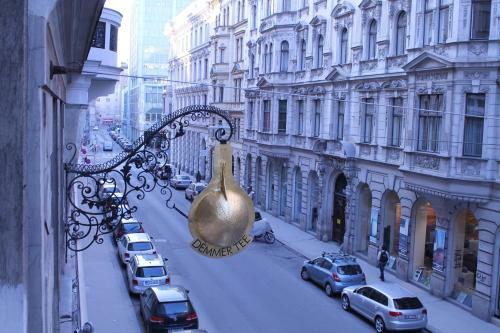 Vienna's Place Apartment Karlsplatz